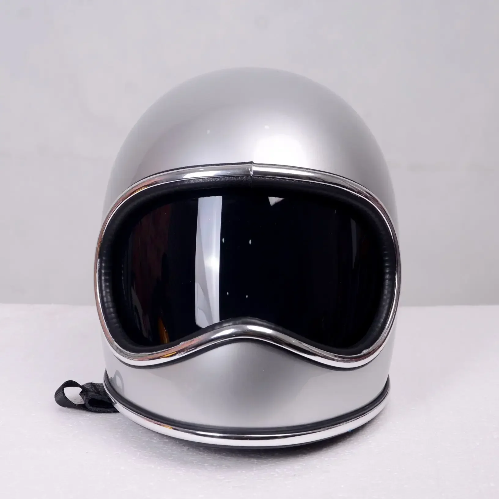Kask motocyklowy z włókna szkl – Motorcycle Gear Japan recenzja i cena